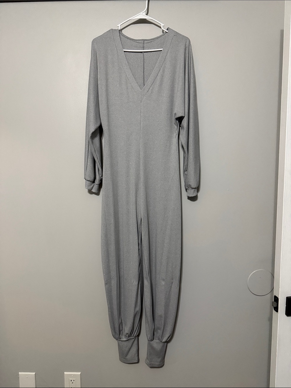 Light Gray V-Neck Long Sleeve Jumpsuit